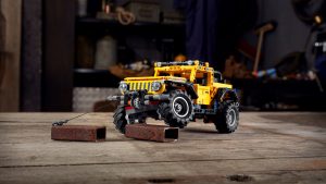 Jeep Unveils Lego Version of Wrangler Rubicon